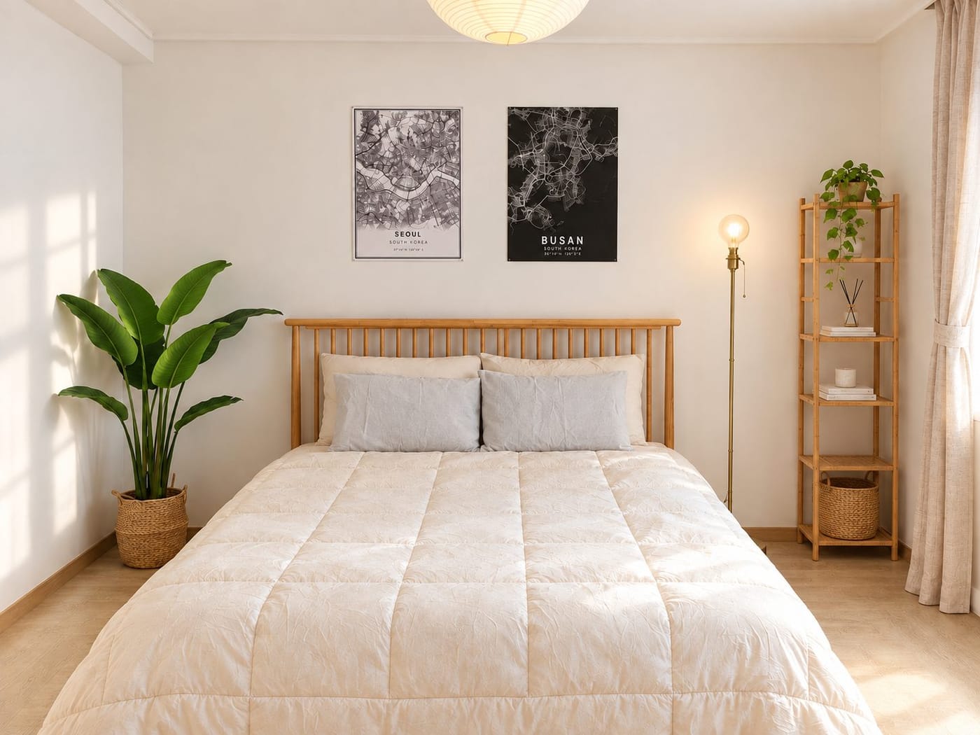 Room 1 · Cozy Main Bedroom