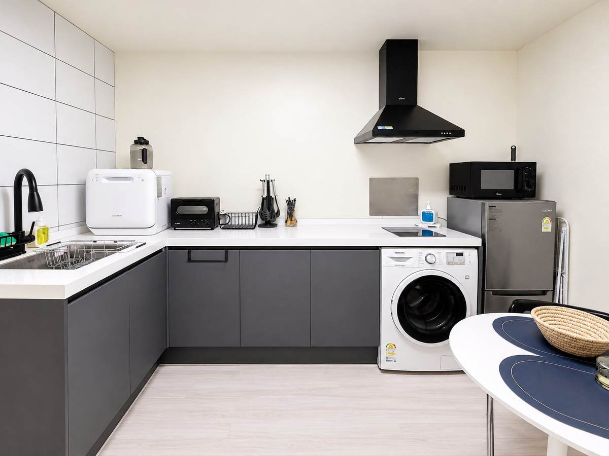 Kitchen · Laundry