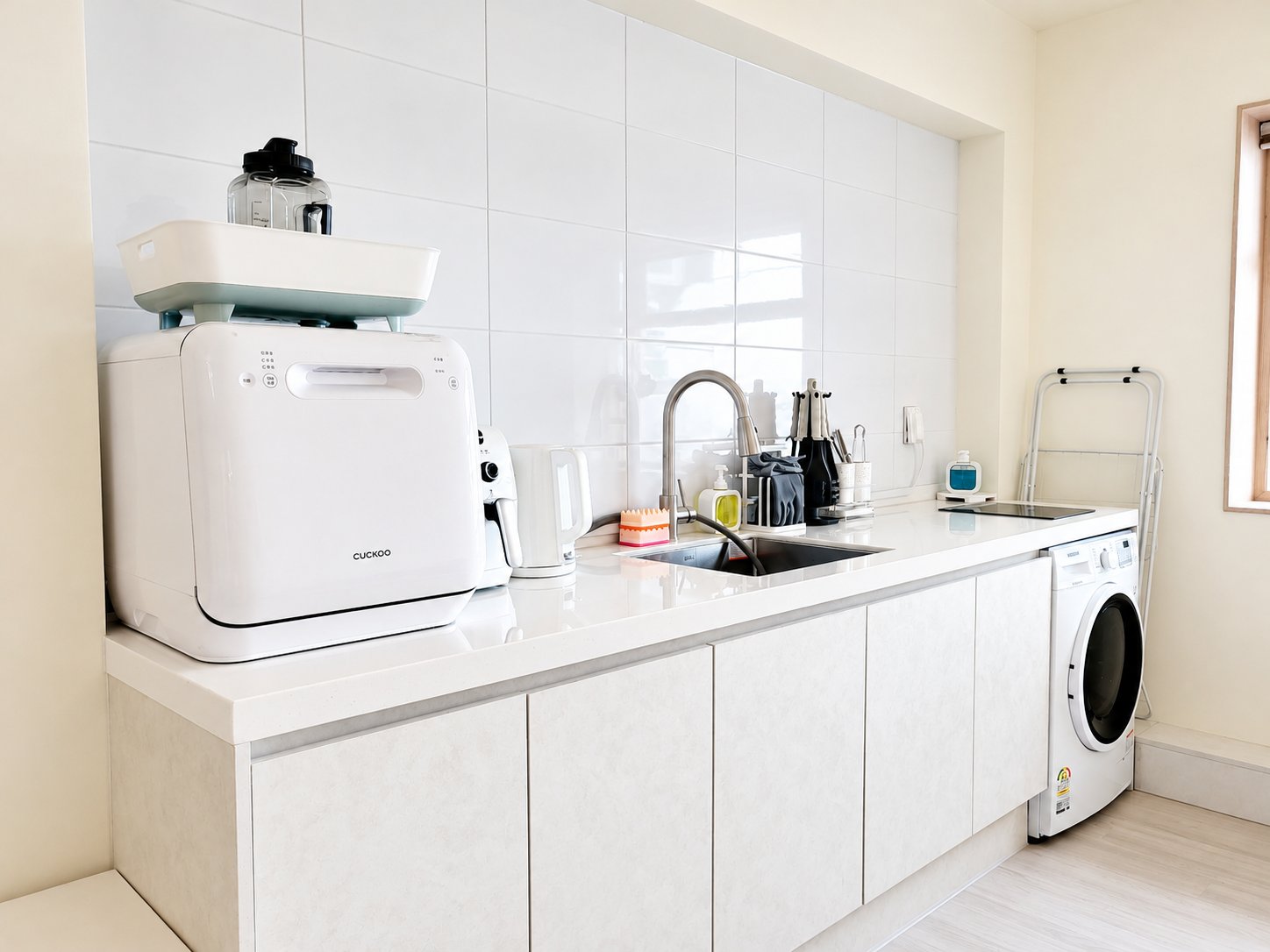 Kitchen · Laundry